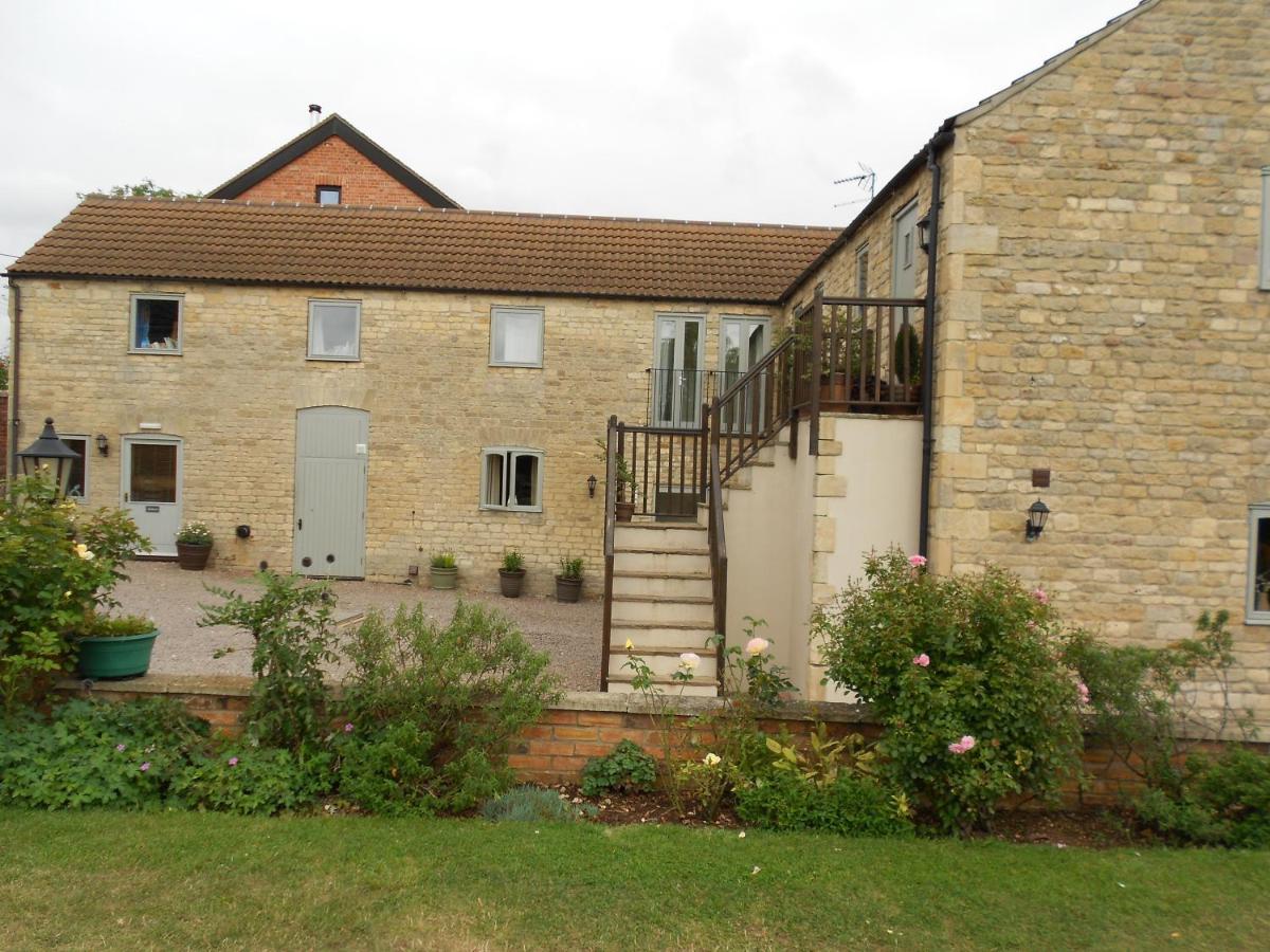 Hôtel Willoughby Arms à Little Bytham Extérieur photo